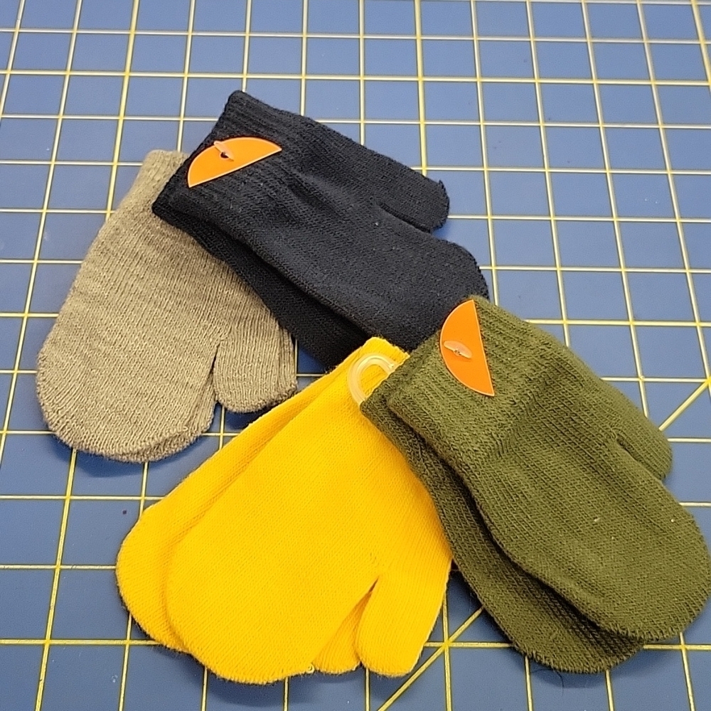 Set of 2 Mittens 5" Length x 3" in Palm